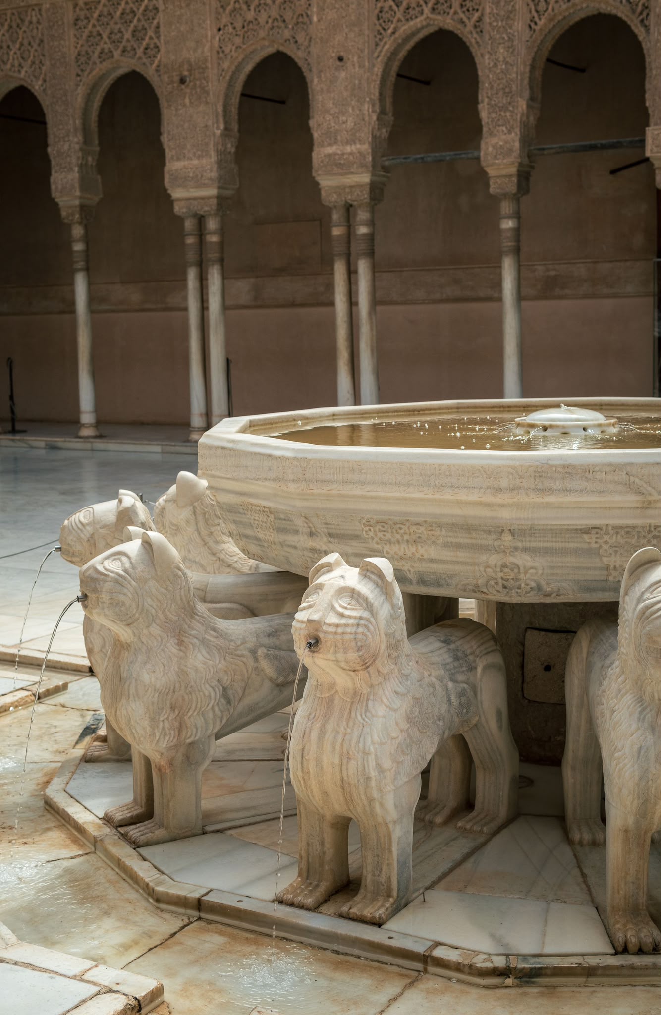 Fuente de los Leones, Patio de los Leones, Alhambra de Granada